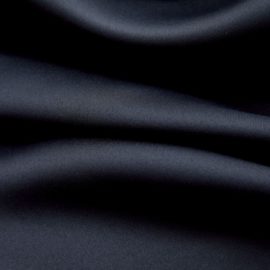 Lystette gardiner med metallringer 2 stk svart 140×175 cm