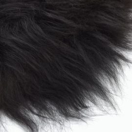 Stoltrekk i islandsk saueskinn svart 70×110 cm