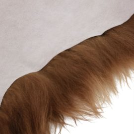 Stoltrekk i islandsk saueskinn brun 70×110 cm
