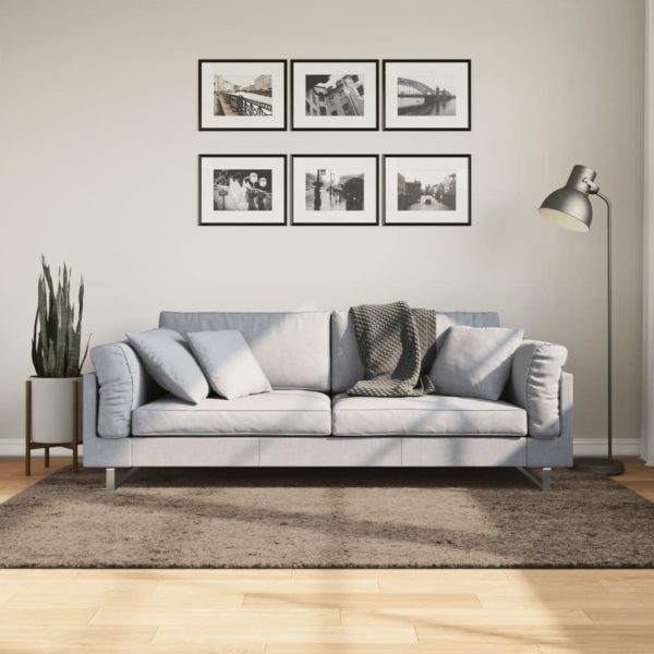 Teppe ISTAN med lang luv skinnende utseende grå 140×200 cm
